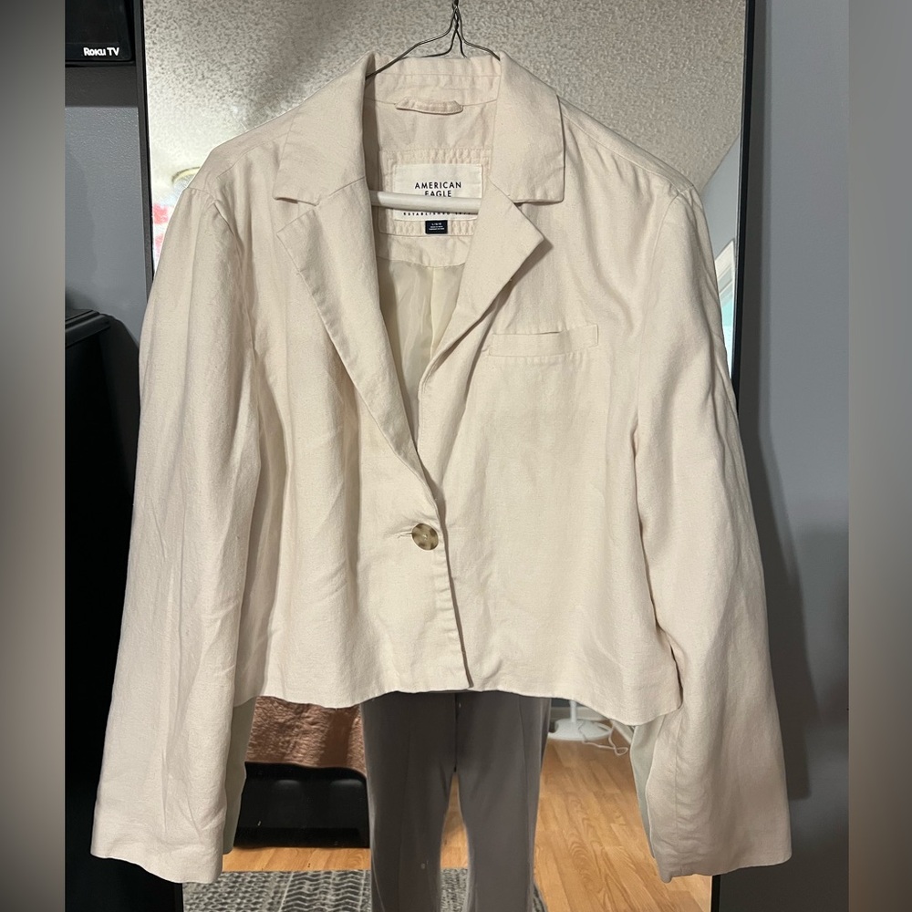 American Eagle Crop Blazer (Cream)